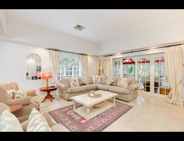 5 BEDROOM HOUSE FOR SALE IN FOURWAYS GARDENS